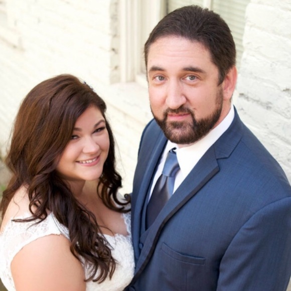 Meet your Posher, Blake and Jessica - Picture 1 of 2